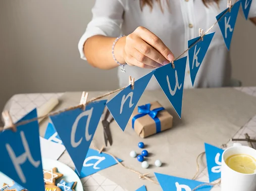 Personnalisation complète : décoration, thème, aménagement sur mesure.